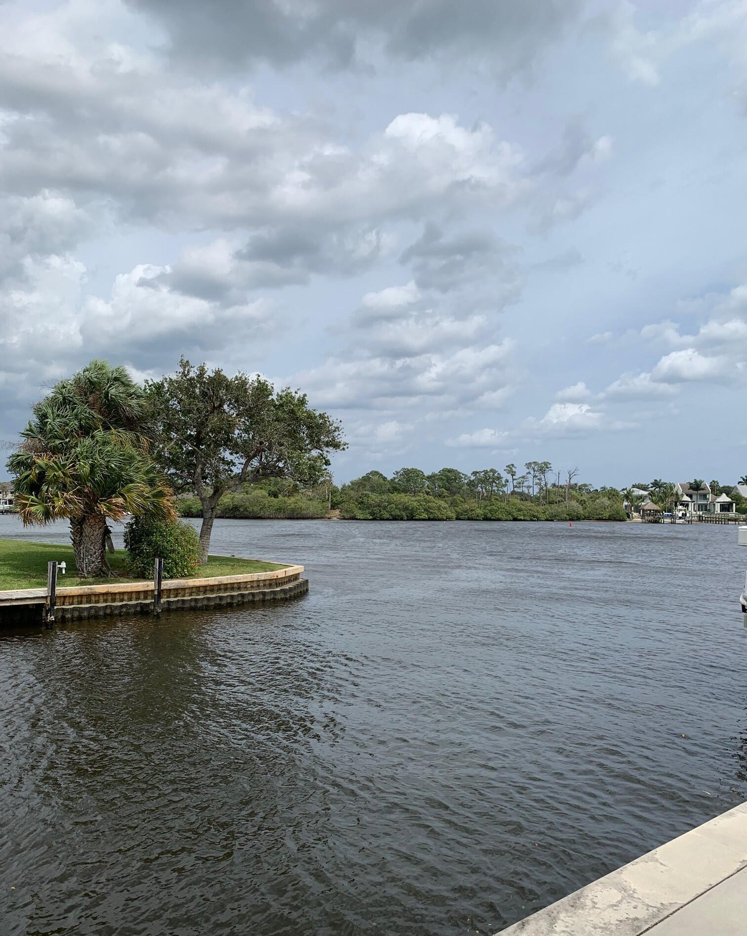159 Gulfstream Drive Tequesta, FL 33469 - Photo 5 of 32 River Views to East