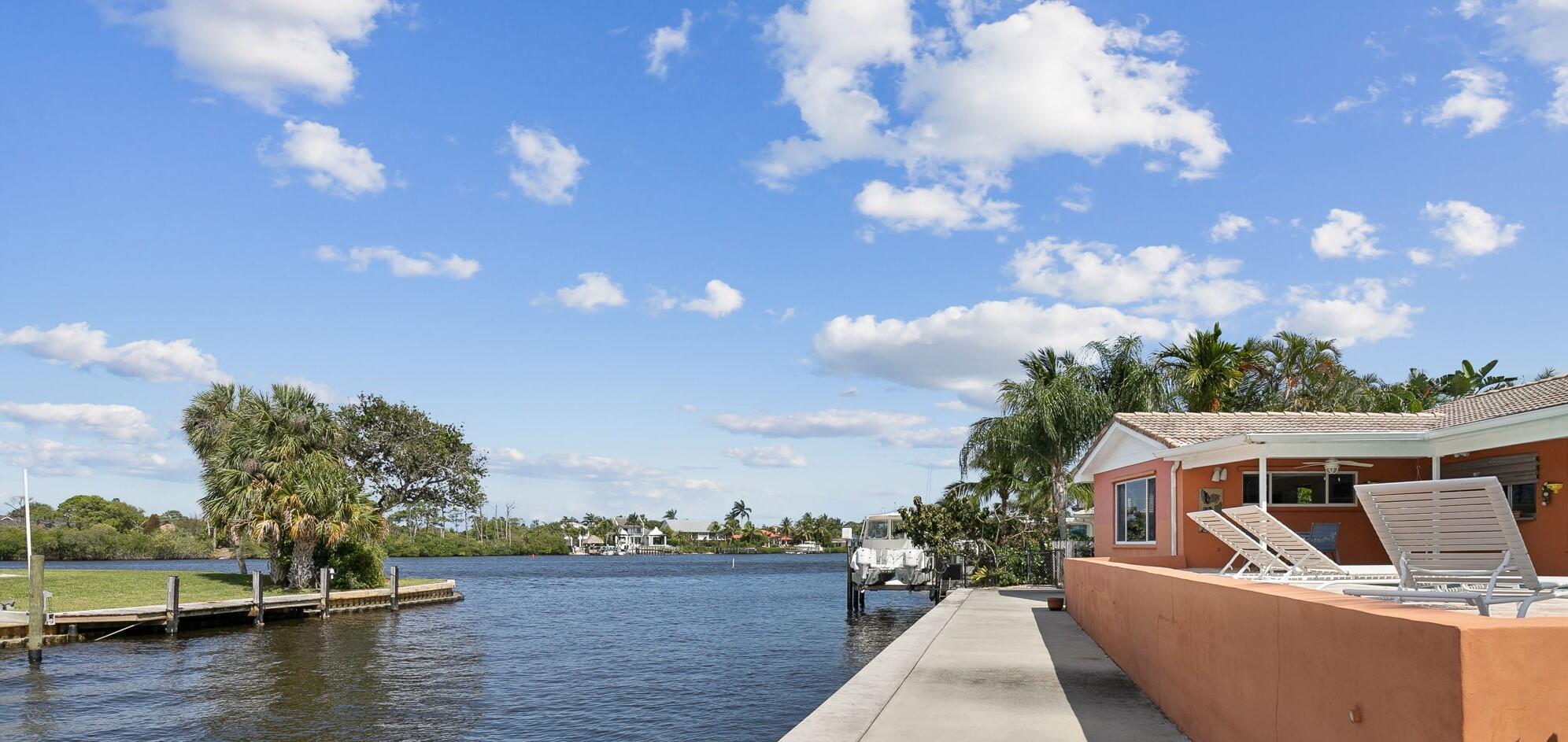 159 Gulfstream Drive Tequesta, FL 33469 - Photo 6 of 32 East Views