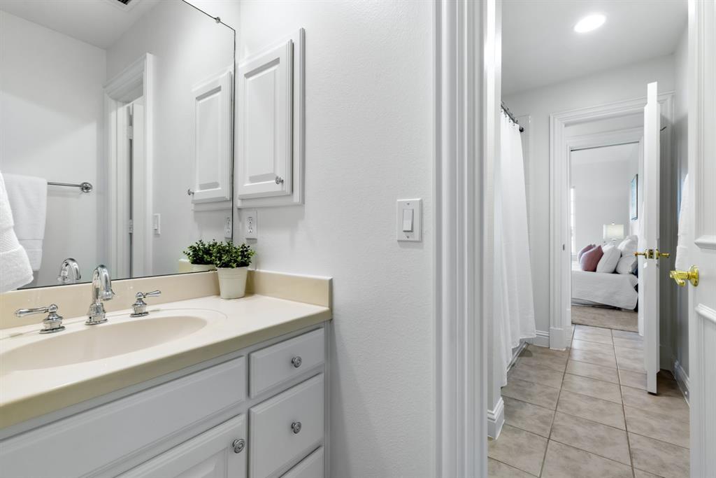 7402 Round Hill Road McKinney, TX 75072 - Photo 24 of 36