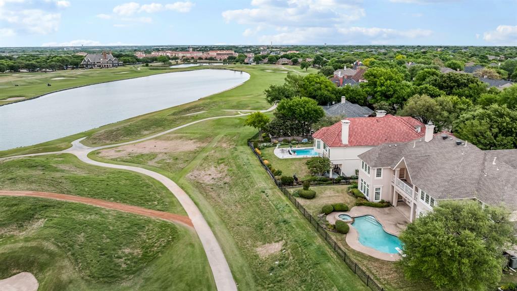 7402 Round Hill Road McKinney, TX 75072 - Photo 32 of 36