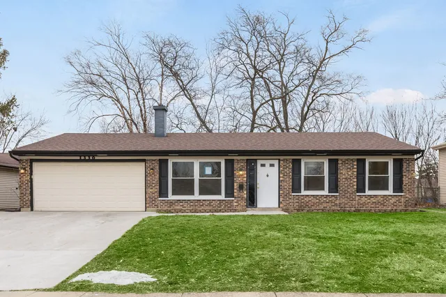$325,000 | 1330 East Kennedy Drive, Streamwood, IL 60107