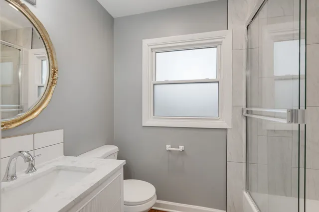 $325,000 | 1330 East Kennedy Drive, Streamwood, IL 60107