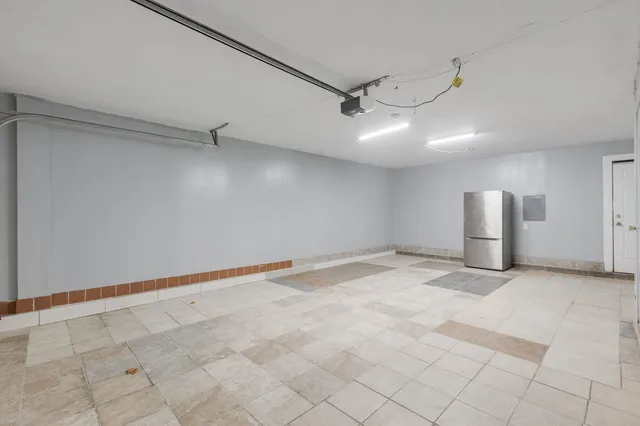 $325,000 | 1330 East Kennedy Drive, Streamwood, IL 60107