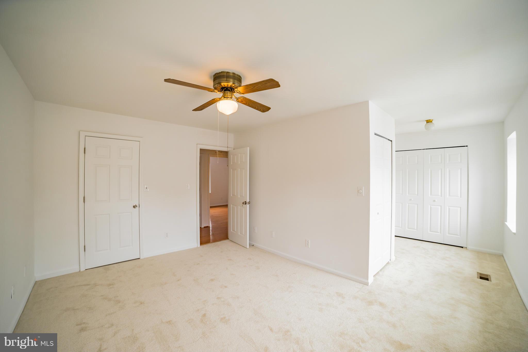 38 Oak Shade Road Gaithersburg, MD 20878 - Photo 9 of 22 Master BR