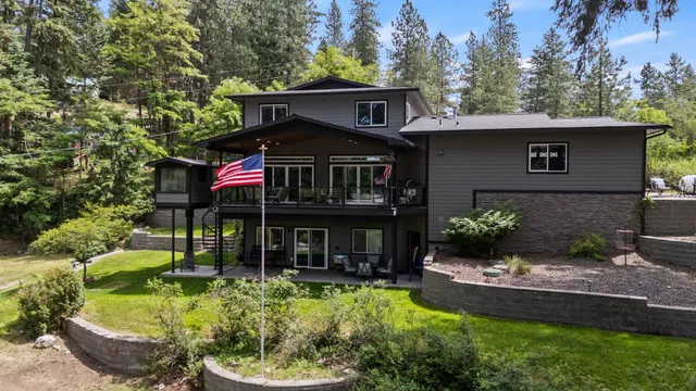 $939,000 | 12808 North North Park Street, Newman Lake, WA 99025