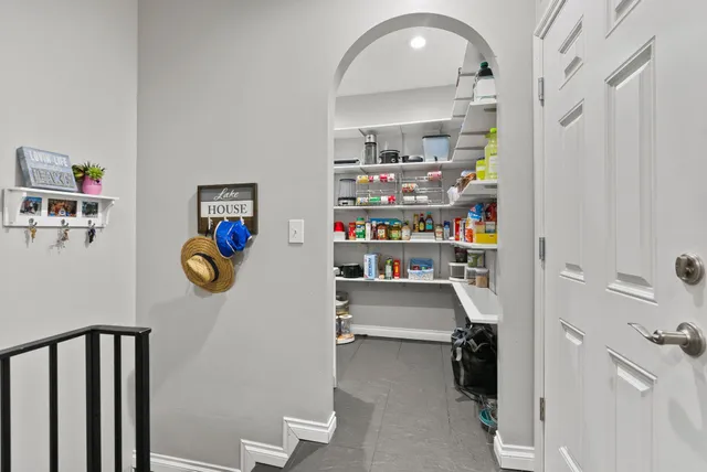 $939,000 | 12808 North North Park Street, Newman Lake, WA 99025