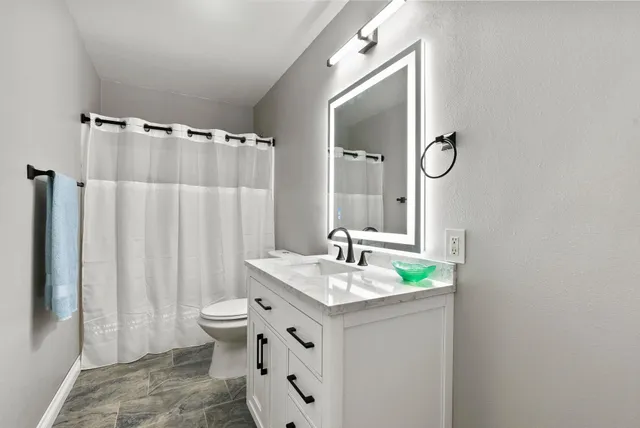 $939,000 | 12808 North North Park Street, Newman Lake, WA 99025