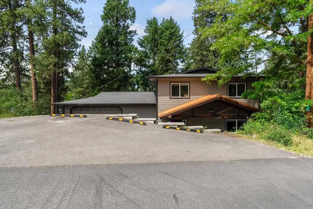 $939,000 | 12808 North North Park Street, Newman Lake, WA 99025