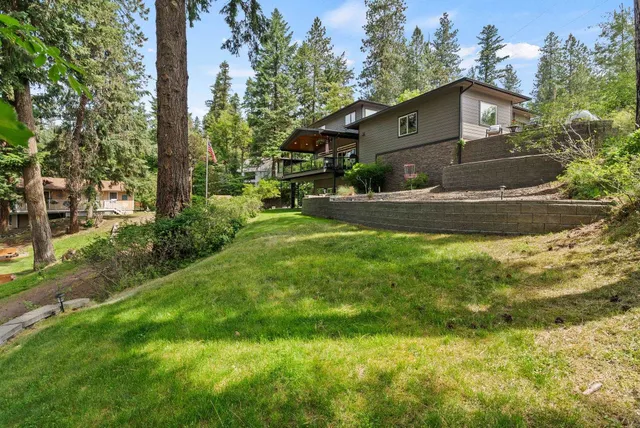 $939,000 | 12808 North North Park Street, Newman Lake, WA 99025
