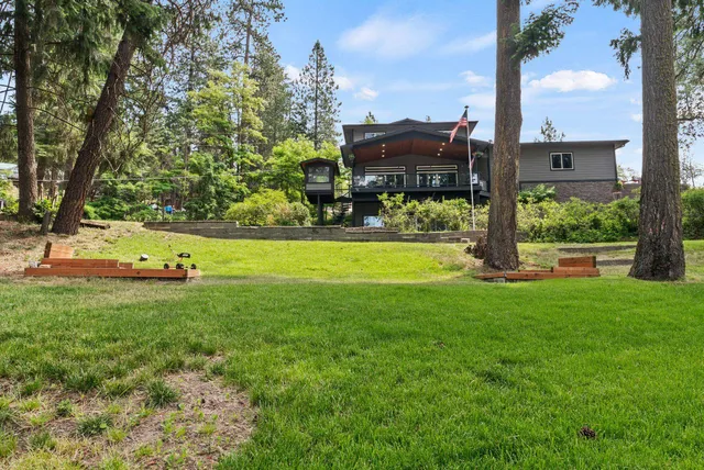 $939,000 | 12808 North North Park Street, Newman Lake, WA 99025