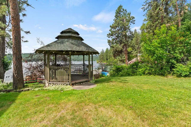 $939,000 | 12808 North North Park Street, Newman Lake, WA 99025