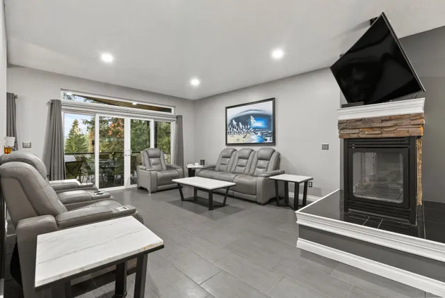 $939,000 | 12808 North North Park Street, Newman Lake, WA 99025