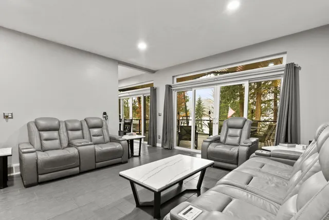 $939,000 | 12808 North North Park Street, Newman Lake, WA 99025