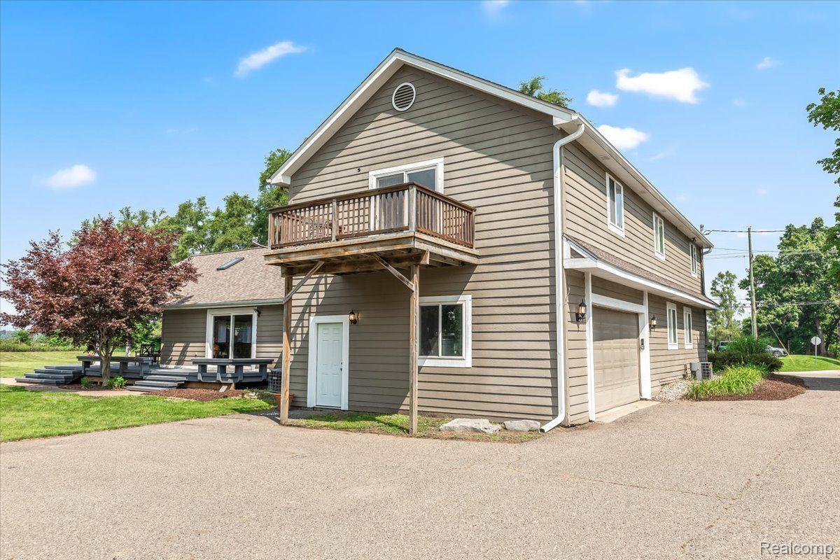 515 Clyde Road Highland, MI 48357 - Photo 35 of 47 515 Clyde Road