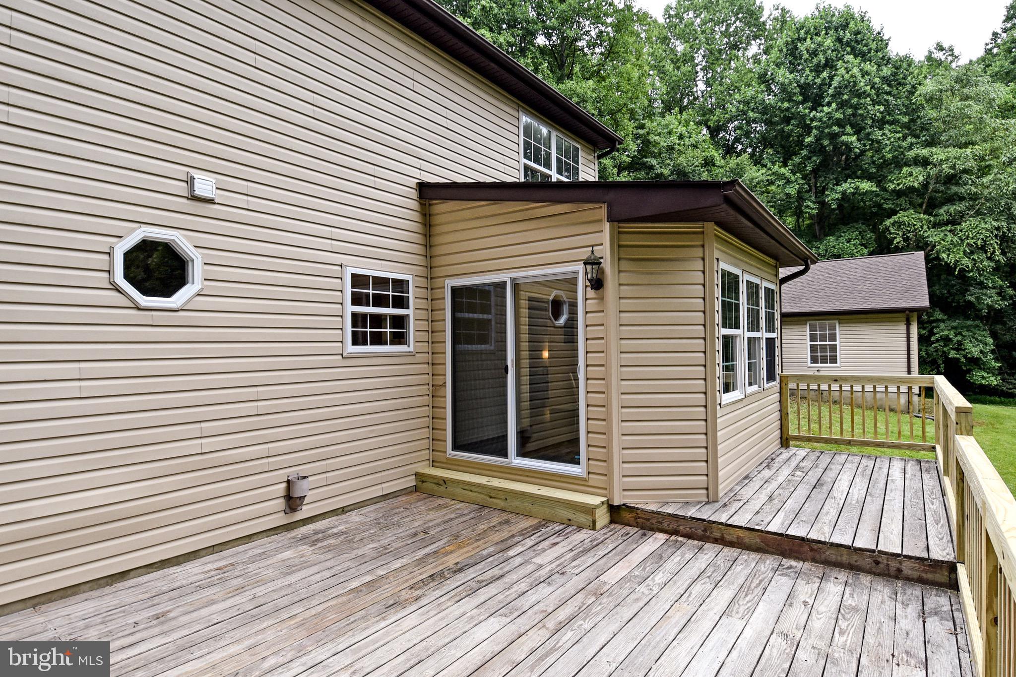 16245 Inheritance Drive Brandywine, MD 20613 - Photo 18 of 56 Deck off breakfast room