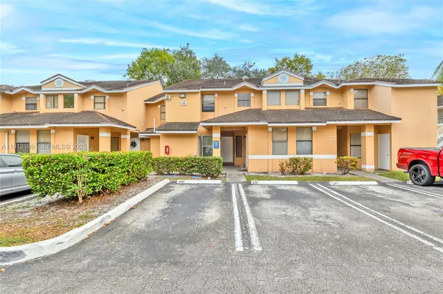 $264,900 | 8109 Southwest 21st Court, Unit 8109, Miramar, FL 33025