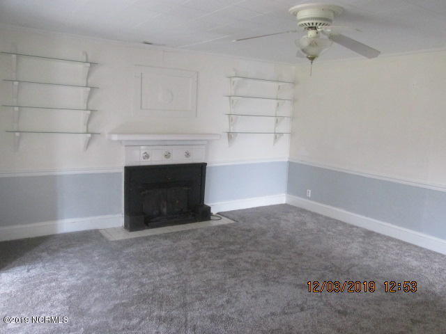 4610 Old Cherry Point Road New Bern, NC 28560 - Photo 5 of 11 Living Room
