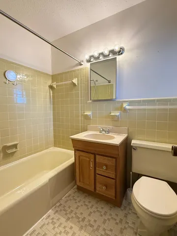 $279,900 | 238 Lakeview Drive, Blacksburg, SC 29702