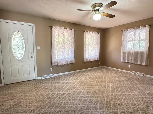 $279,900 | 238 Lakeview Drive, Blacksburg, SC 29702