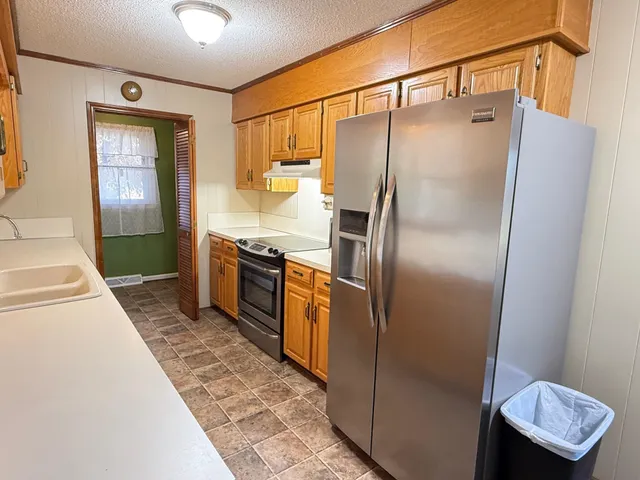 $279,900 | 238 Lakeview Drive, Blacksburg, SC 29702