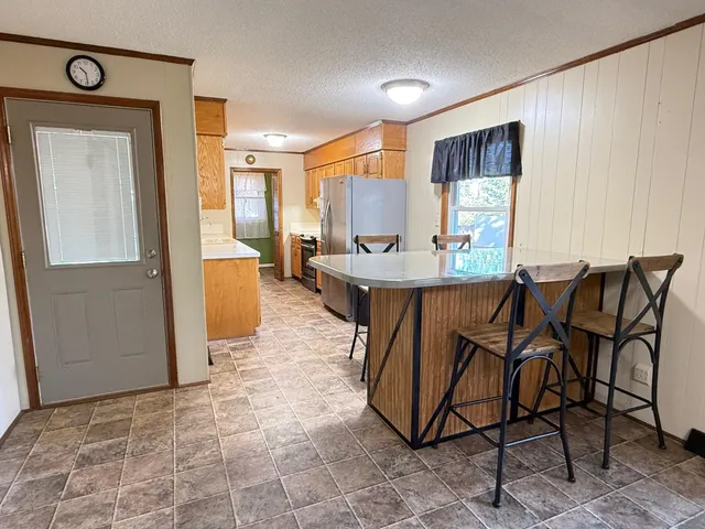 $279,900 | 238 Lakeview Drive, Blacksburg, SC 29702