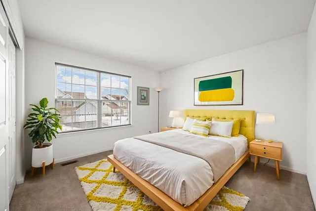 $250,000 | 1246 Chesterton Drive, Unit 2, Volo, IL 60020