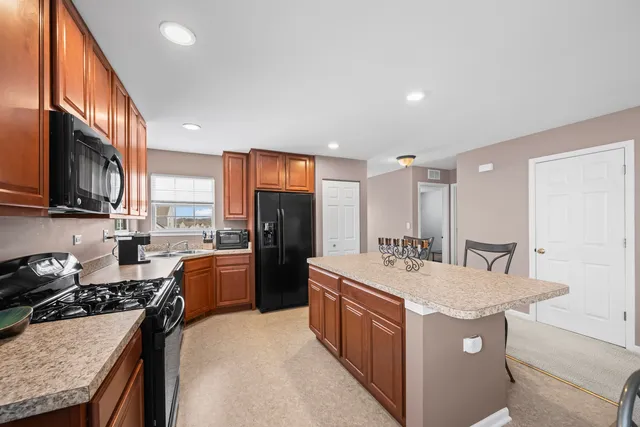 $250,000 | 1246 Chesterton Drive, Unit 2, Volo, IL 60020