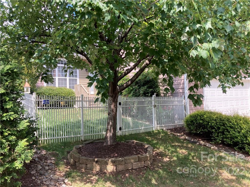 17010 Carlton Way Road Huntersville, NC 28078 - Photo 2 of 3 Gallery Image 2