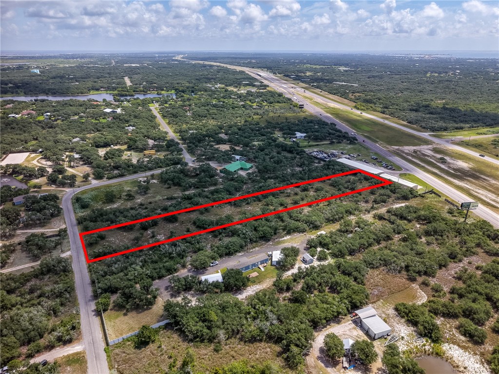 814 Holly Road Rockport, TX 78382 - Photo 6 of 10