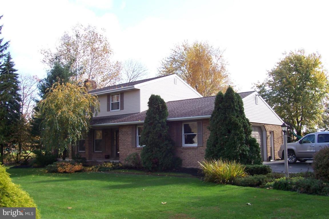 780 Schwanger Road Elizabethtown, PA 17022 - Photo 1 of 12