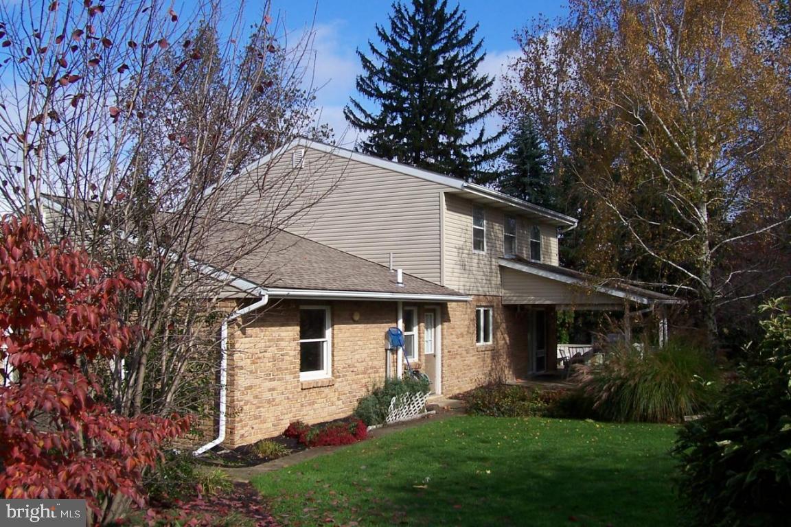 780 Schwanger Road Elizabethtown, PA 17022 - Photo 2 of 12