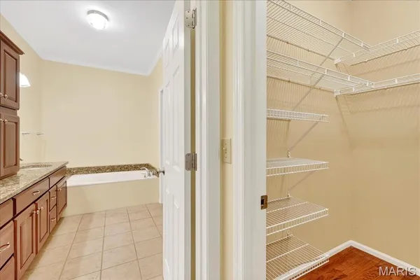 $470,000 | 153 Vonbehren Drive, Chesterfield, MO 63005