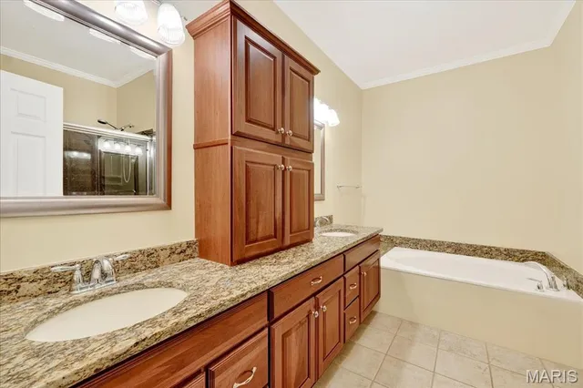 $470,000 | 153 Vonbehren Drive, Chesterfield, MO 63005