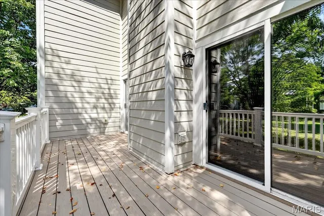 $480,000 | 153 Vonbehren Drive, Chesterfield, MO 63005