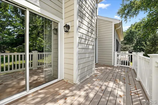 $480,000 | 153 Vonbehren Drive, Chesterfield, MO 63005