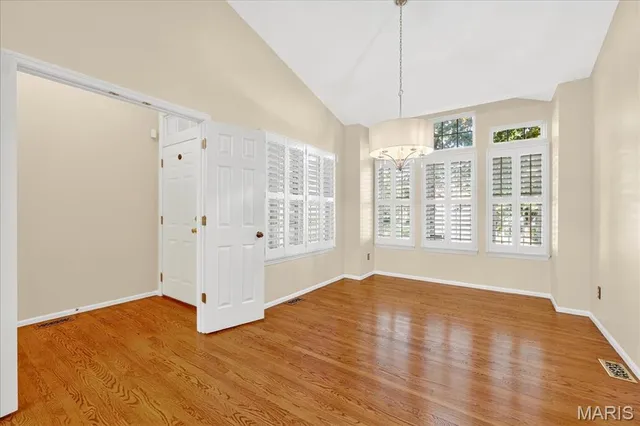 $480,000 | 153 Vonbehren Drive, Chesterfield, MO 63005