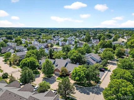 $480,000 | 153 Vonbehren Drive, Chesterfield, MO 63005