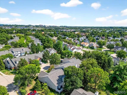 $480,000 | 153 Vonbehren Drive, Chesterfield, MO 63005