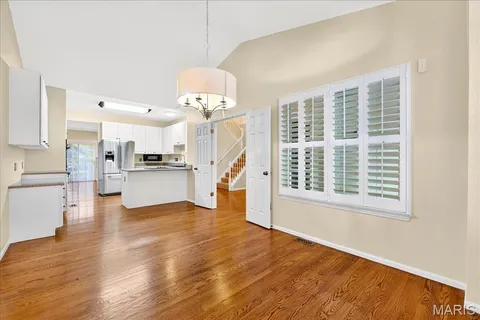 $480,000 | 153 Vonbehren Drive, Chesterfield, MO 63005