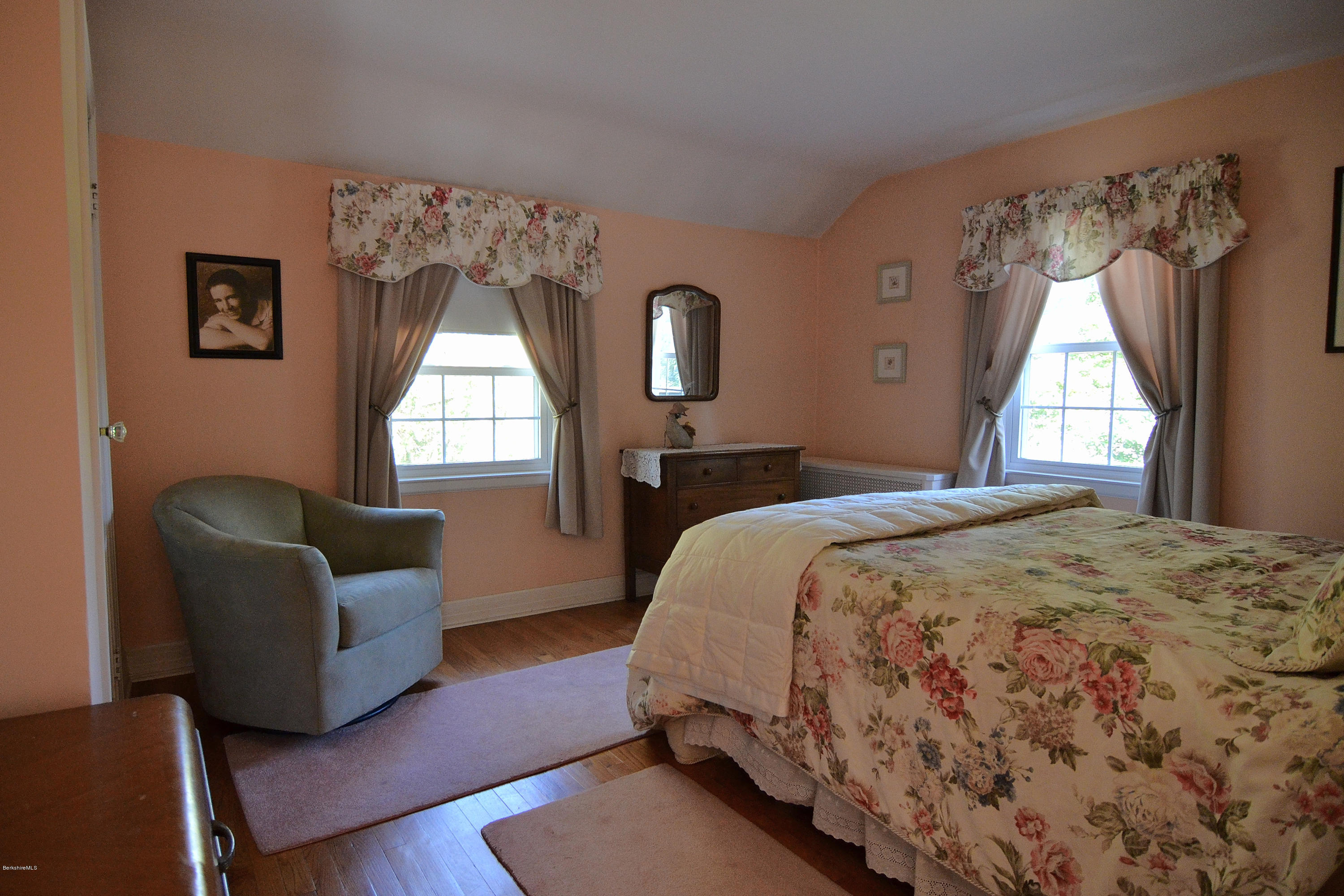 36 Valentine Road Pittsfield, MA 01201 - Photo 23 of 30 Bedroom