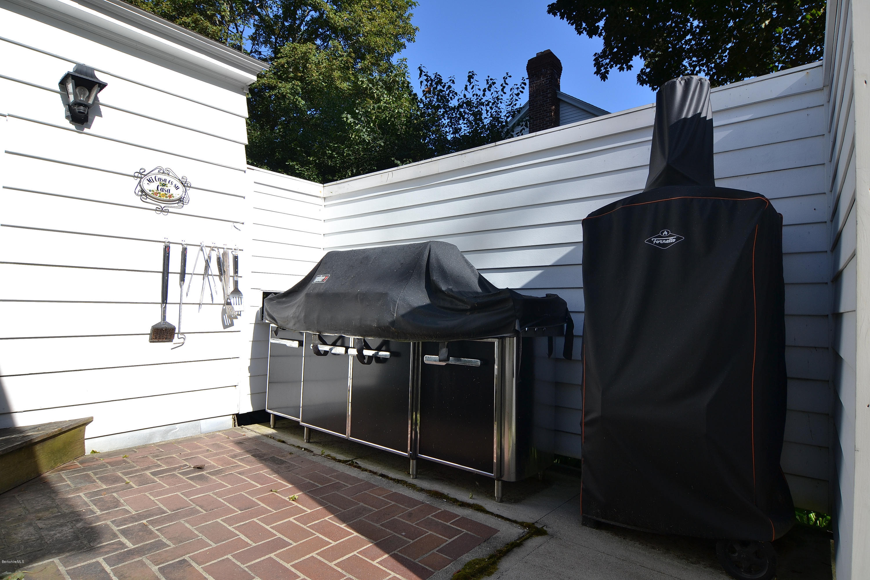 36 Valentine Road Pittsfield, MA 01201 - Photo 28 of 30 patio