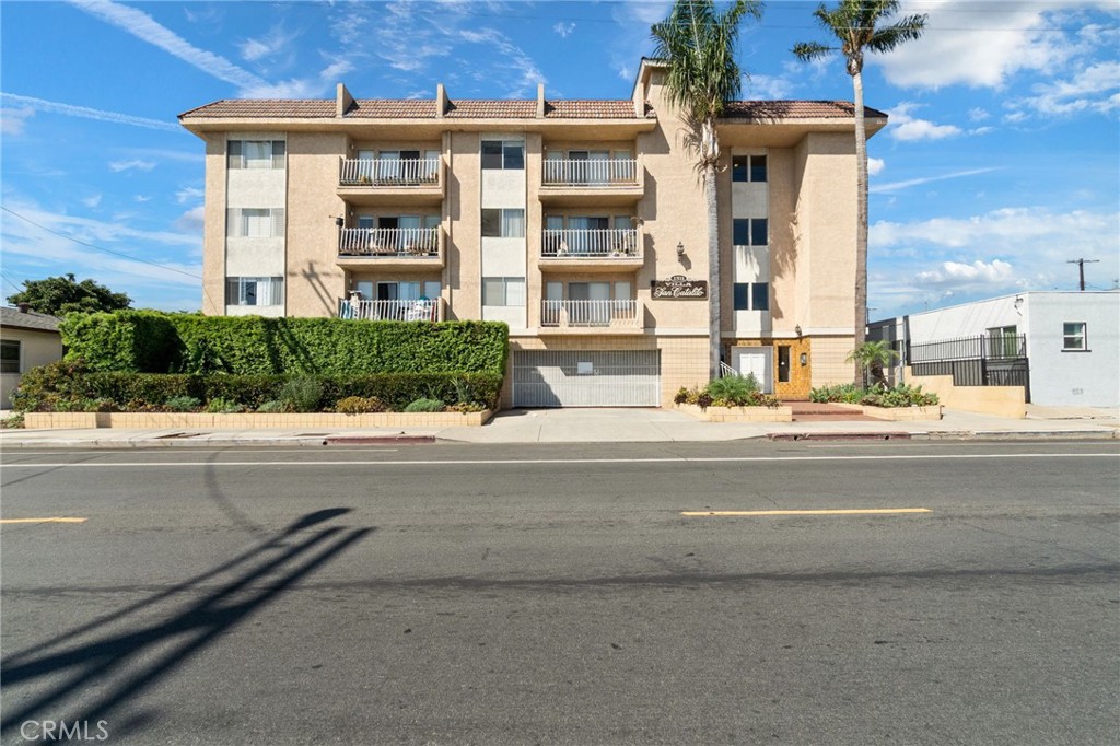 1311 South Grand Avenue, Unit 5 San Pedro, CA 90731 - Photo 14 of 20 a view of a building with a street