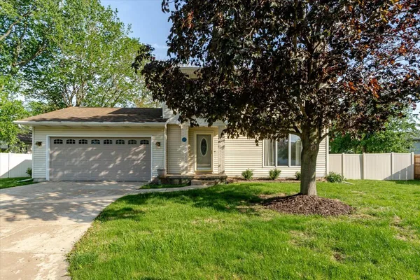 $270,000 | 313 Jo Ann Court, Normal, IL 61761