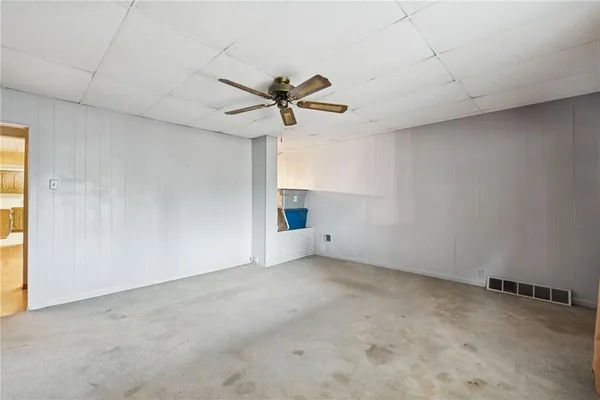 $67,000 | 122 North Holland Avenue, Braddock, PA 15104