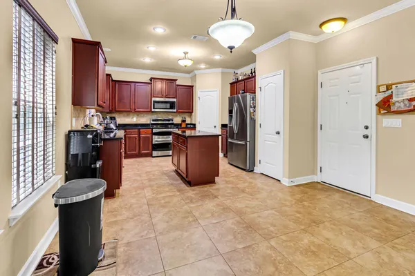 $2,695 | 4558 Hermosa Road, Crestview, FL 32539