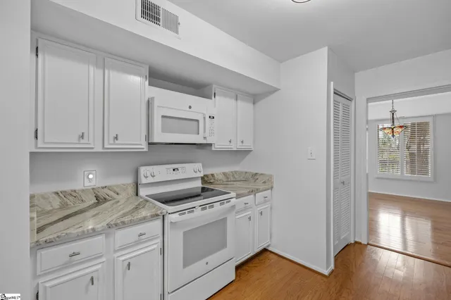 $259,900 | 108 Inglewood Way, Greenville, SC 29615