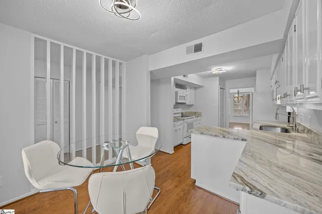 $259,900 | 108 Inglewood Way, Greenville, SC 29615