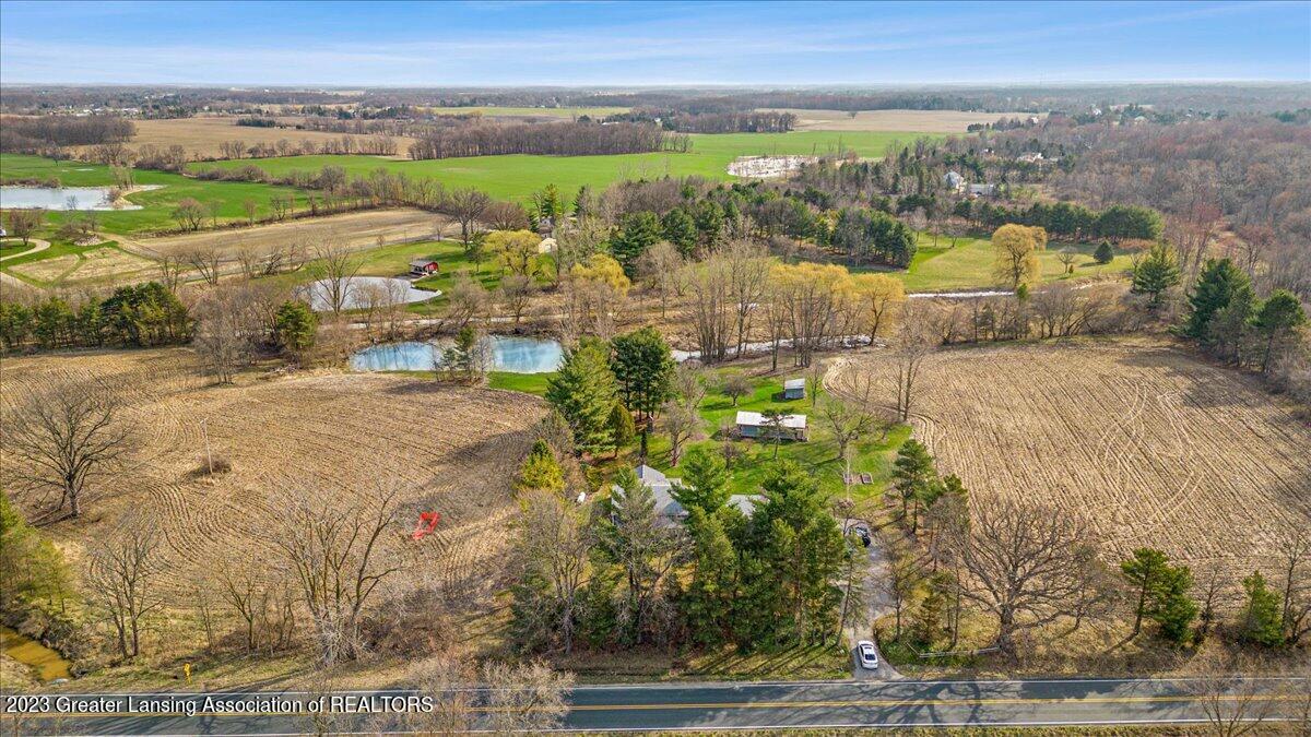 8251 South Dewitt Road Dewitt, MI 48820 - Photo 38 of 60 35-Media Jett-3
