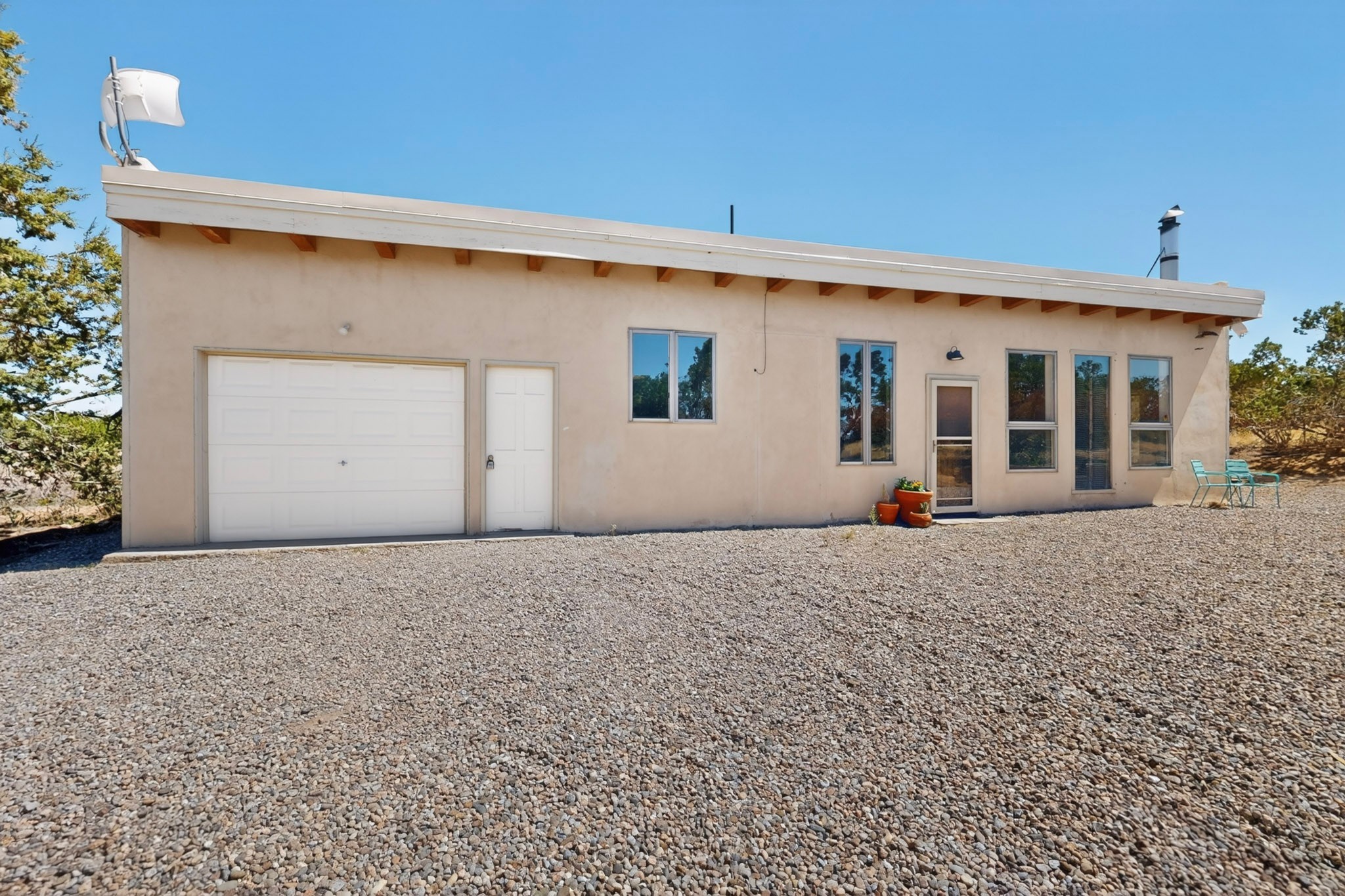 3 Gavilan Road Santa Fe, NM 87508 - Photo 3 of 34