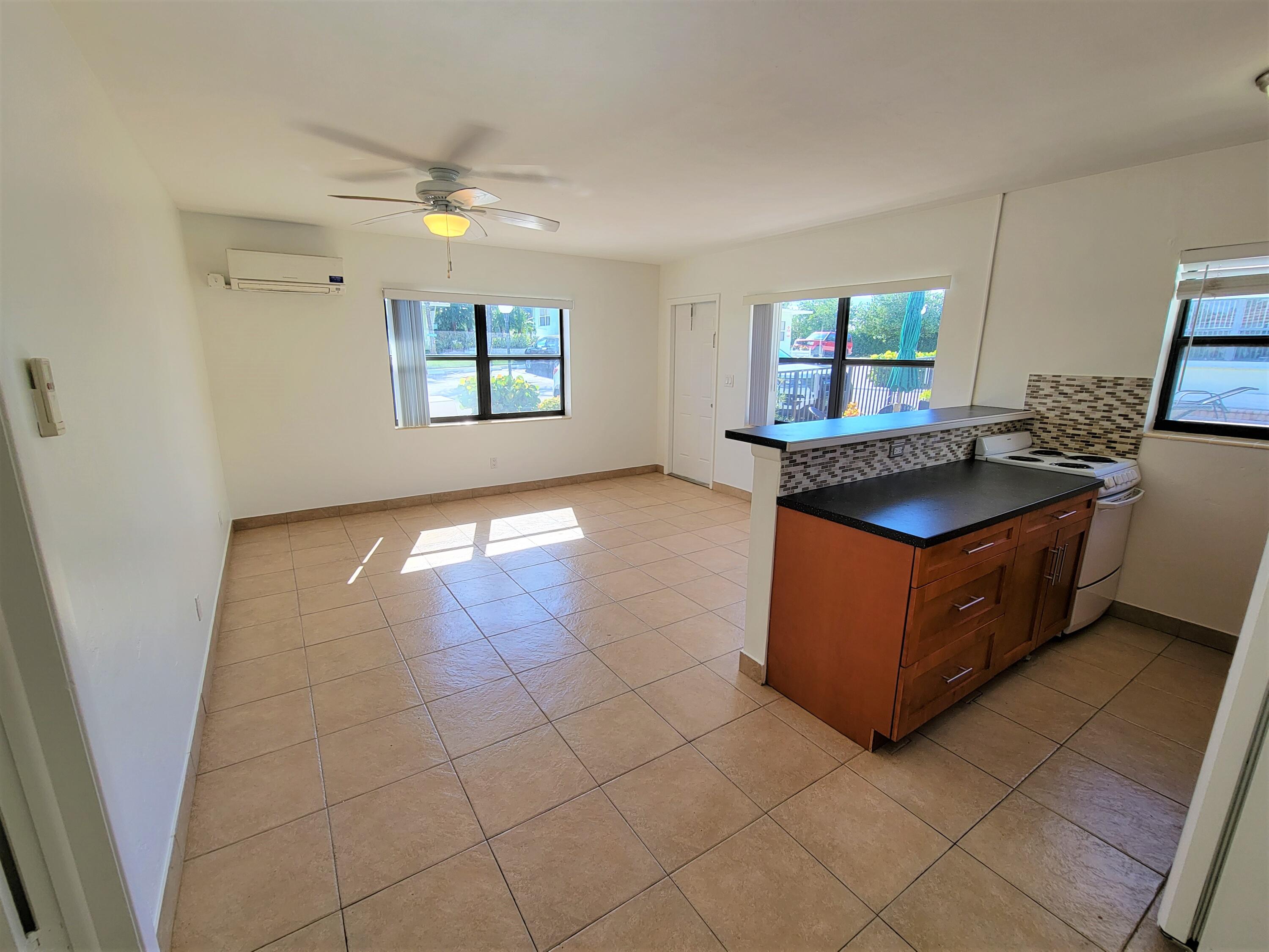 1 Tropical Drive, Unit 8 Ocean Ridge, FL 33435 - Photo 5 of 16 liv1